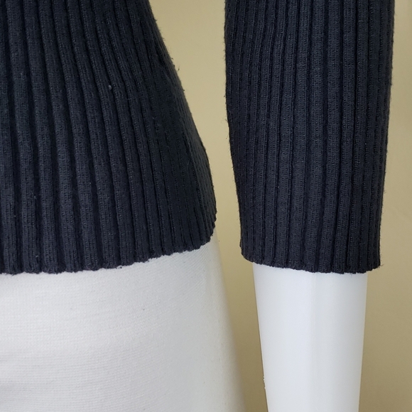 Blue Ribbed Keyhole Sweater - Picture 4 of 7